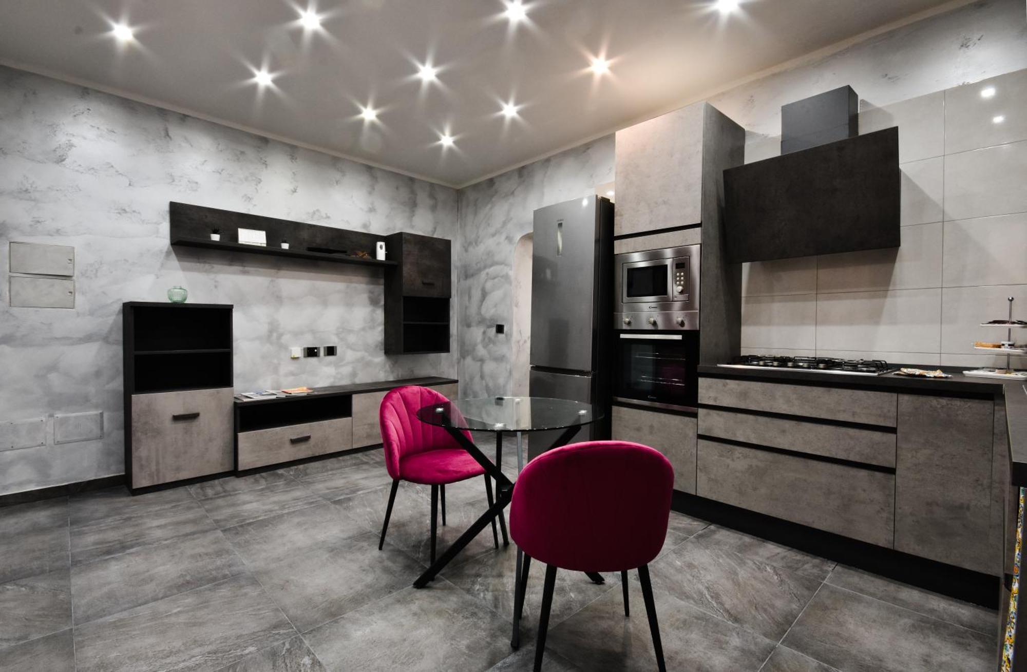 Attico Piazza Mercato Apartment